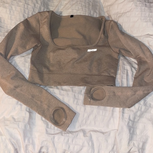 Bo+Tee Crop Top tan - Picture 4 of 4